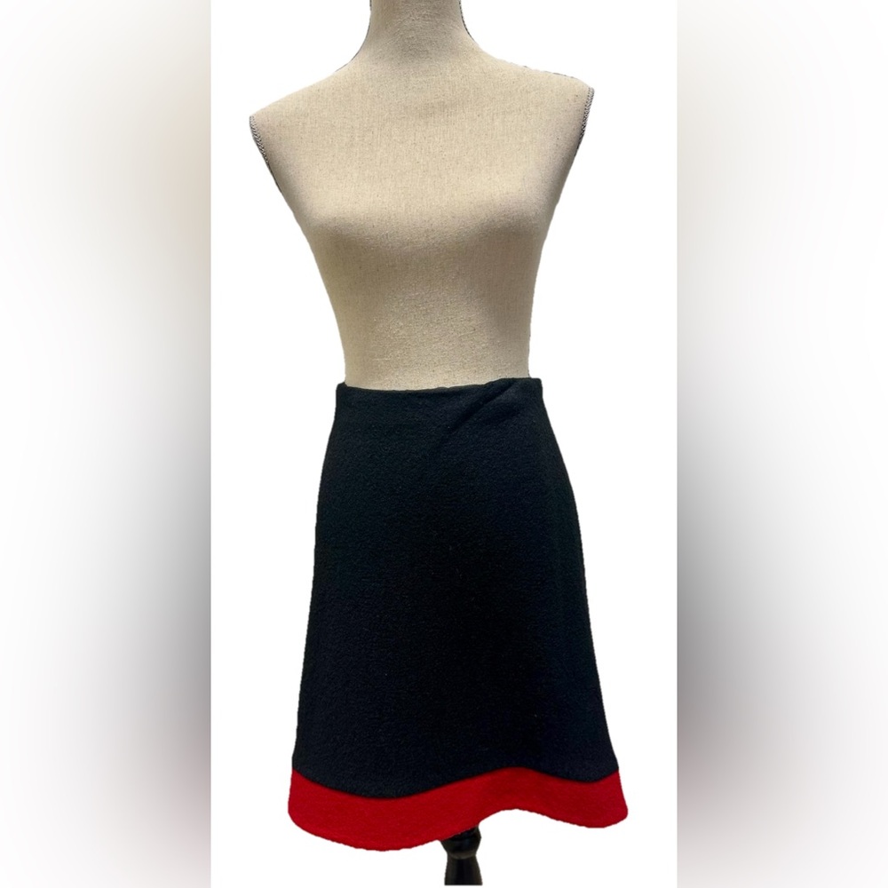 Vintage Yoshi Jones Wool Skirt M Black w Red Hem Australia Made Classic Academia